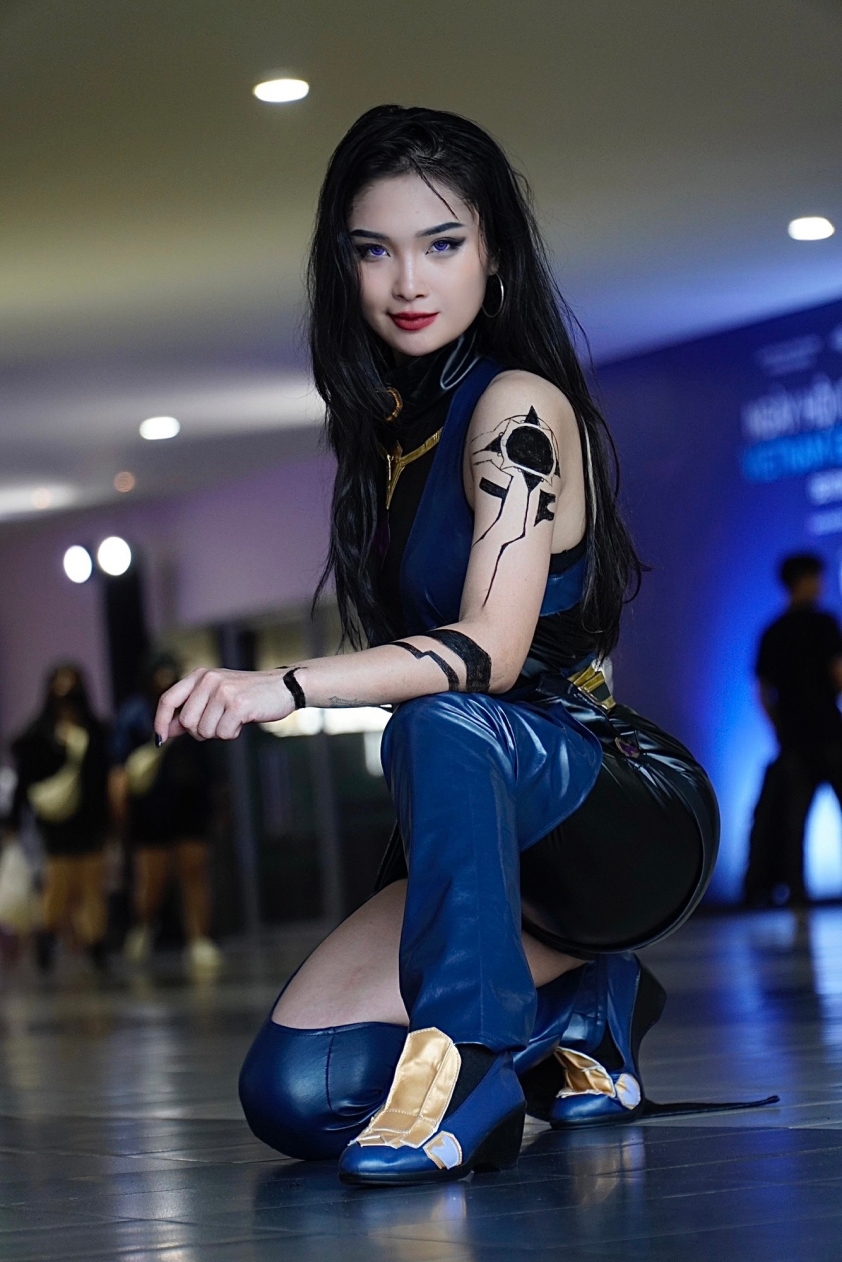 MC Nana’s Stunning Viper Cosplay Sparks Buzz Again 12 mc dang tieu binh cosplay dac vu reyna trong valorant 279520 17502169919831290055944 1750219311151 17502193113411213111404