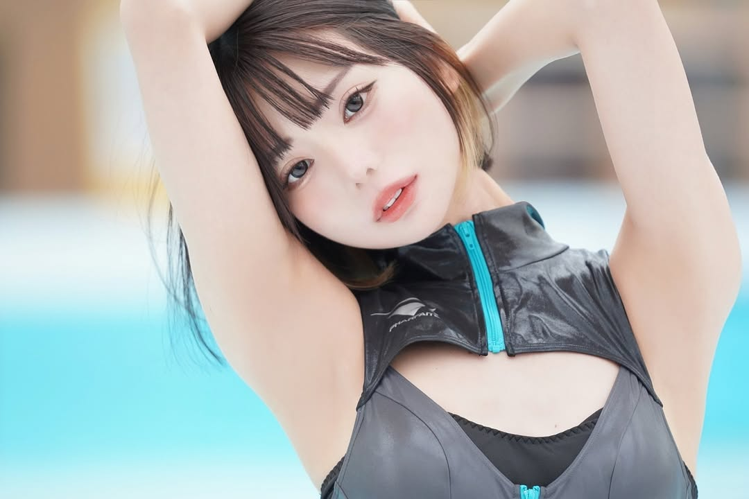 Cosplayer Miyu Yonekura Mistaken for AI Because of Her Flawless Look 3 Miyu Yonekura cosplay full body