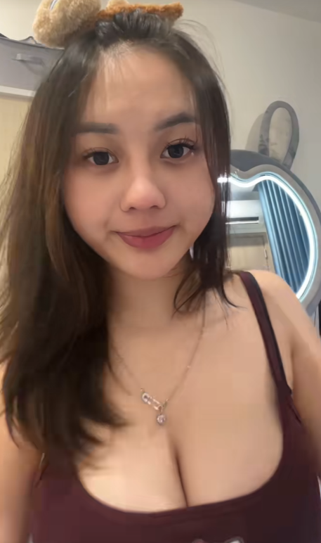 TikToker Zin Tries Makeup Challenge Using a Vibrating Massager 2 screenshot 2025 06 06 135101 17491928206611592951545 1749193621465 17491936215721277510952