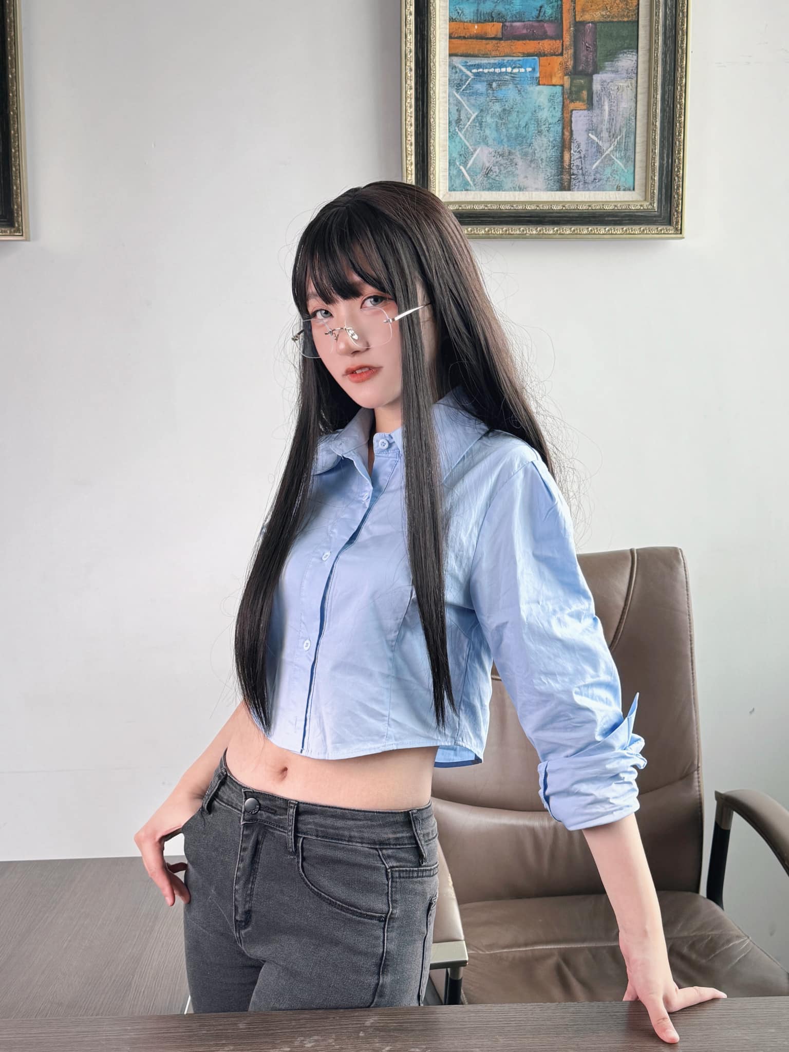 Cosplayer Who Looks Just Like Sơn Tùng M-TP Wows Fans in Vietnam 4 Roroki mimicking Sơn Tùng M-TP