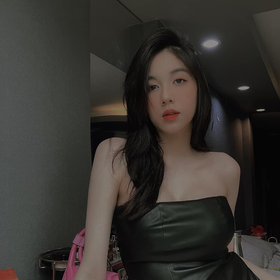Streamer Rambo Shares Sweet Moment with Hot Girl Trân Mèo 5 Rambo and Trân Mèo couple selfie