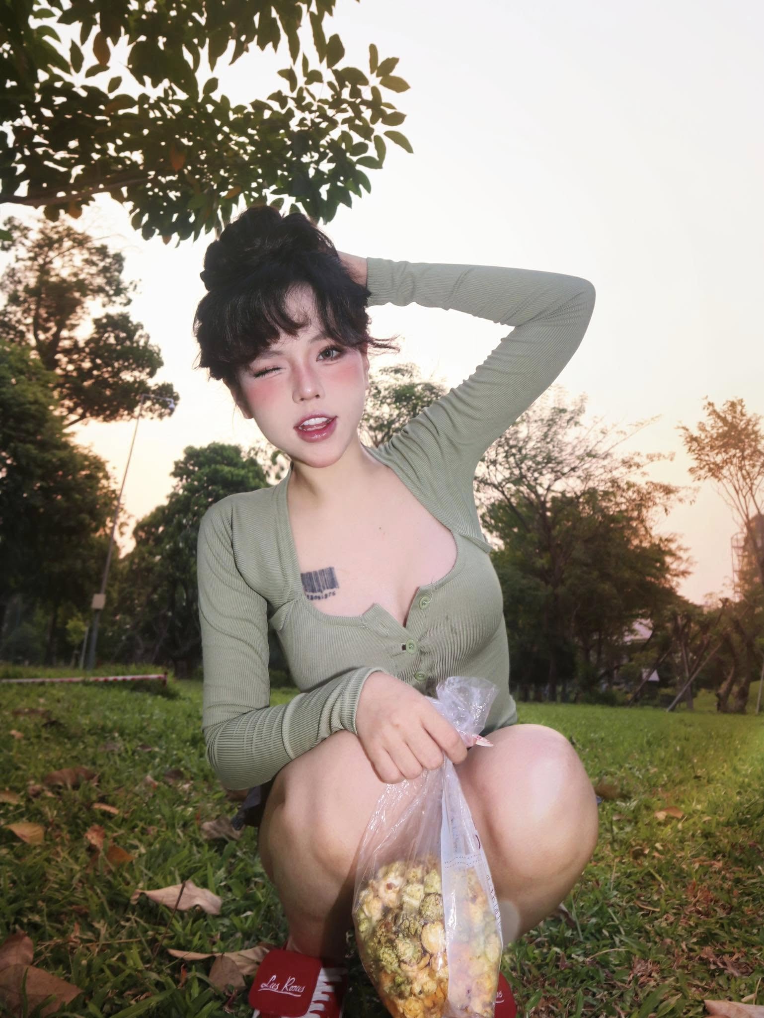 TikTok Star Bao Khuyen Susan Shows Stunning No-Makeup Look 1 49762187224583960278519536734152736023447597n 1753861254733343997880 1753862867353 1753862868001174382720