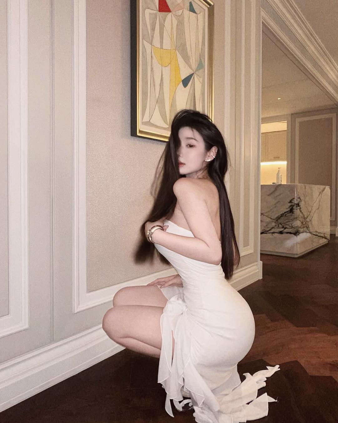 Nguyen Duong Nhat Ha posing elegantly