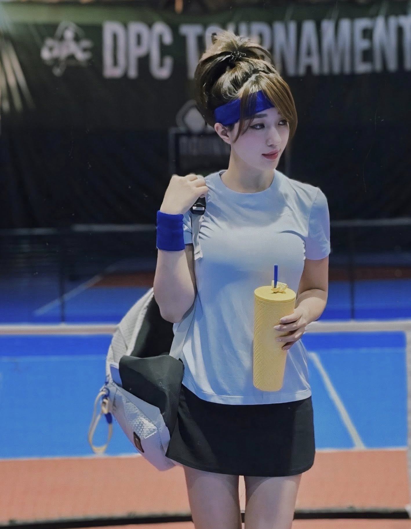 Banker and TikTok Star Hà Kim Stuns in New Bikini Photos 12 Hà Kim casual outfit