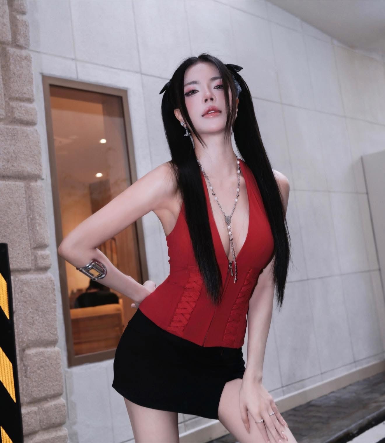 Mai Dora Stuns Fans with Killer Curves and Stunning Looks 7 anh 5 1 1752259019770911684678 1752291687491 17522916876641180992028