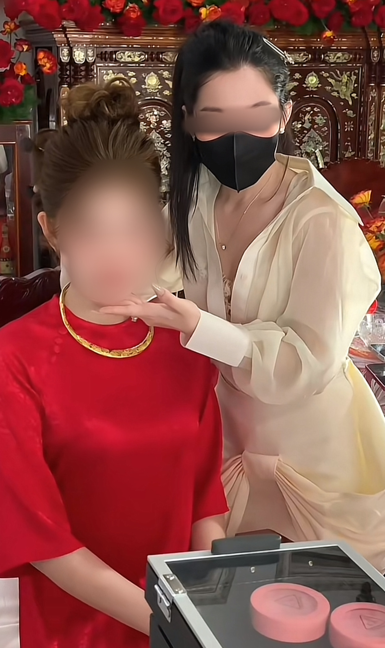 Makeup Artist Sparks Debate with Bold Wedding Looks 6 anh 8 1753433539657199186151 1753486816492 17534868167131458368214