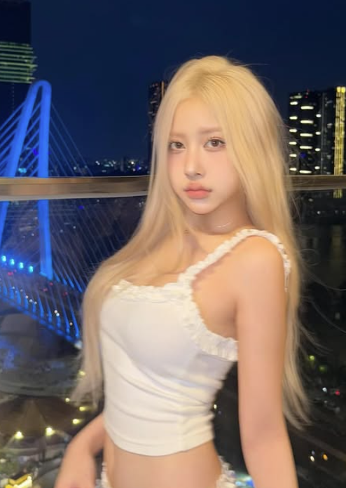 Vietnam’s 'Rosé' Faces Backlash Over Photo Editing Fails 2 base64 1751689518779698214329 1751694621098 17516946212571433007287
