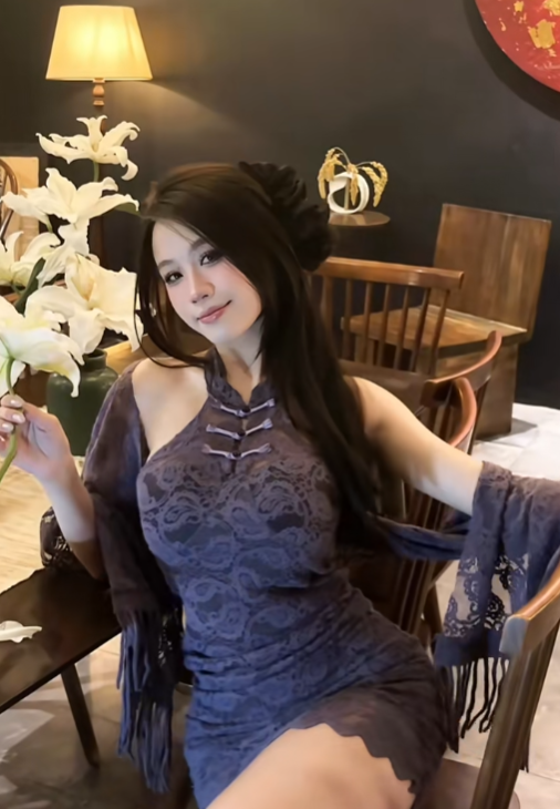 Mia stylish outfit