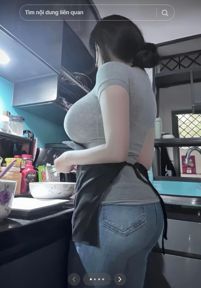 Pi Tiên's Kitchen Photos Go Viral with Millions of Views 2 Pi Tiên baking at home