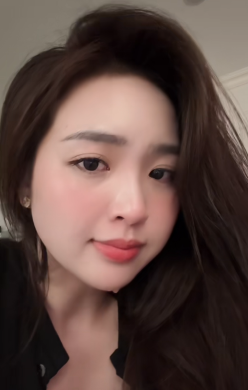Fans Rally to Protect Popular 'Secretary' Influencer Lê Phương Anh 5 screenshot 2025 07 24 162027 17533512053331187656388 1753411265743 17534112659371785651902