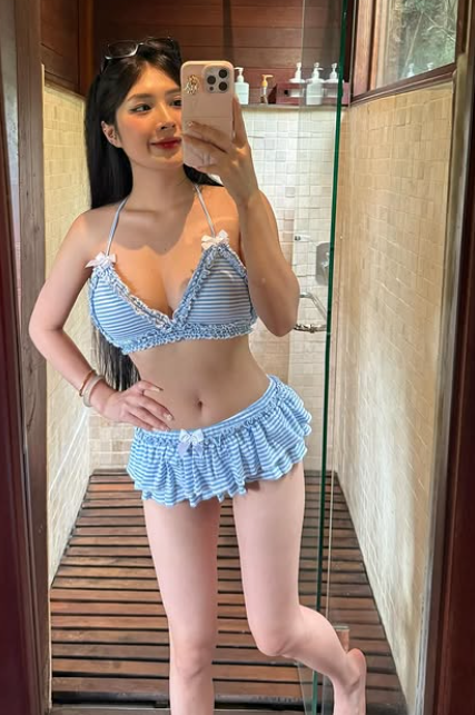 Quỳnh Alee’s confident smile in bikini