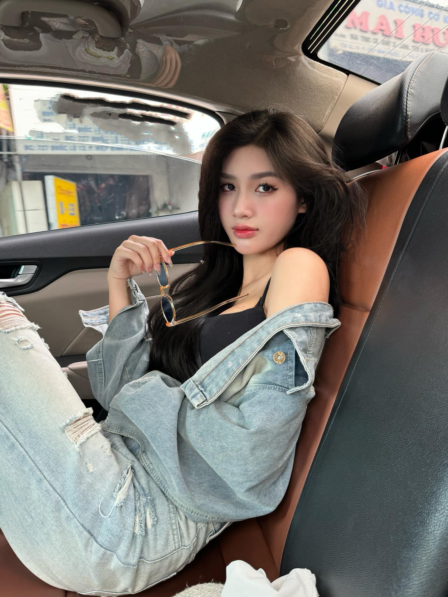 Stunning Model Đỗ Thùy Dung Opens Up About Being Single 10 Đỗ Thùy Dung enjoying life
