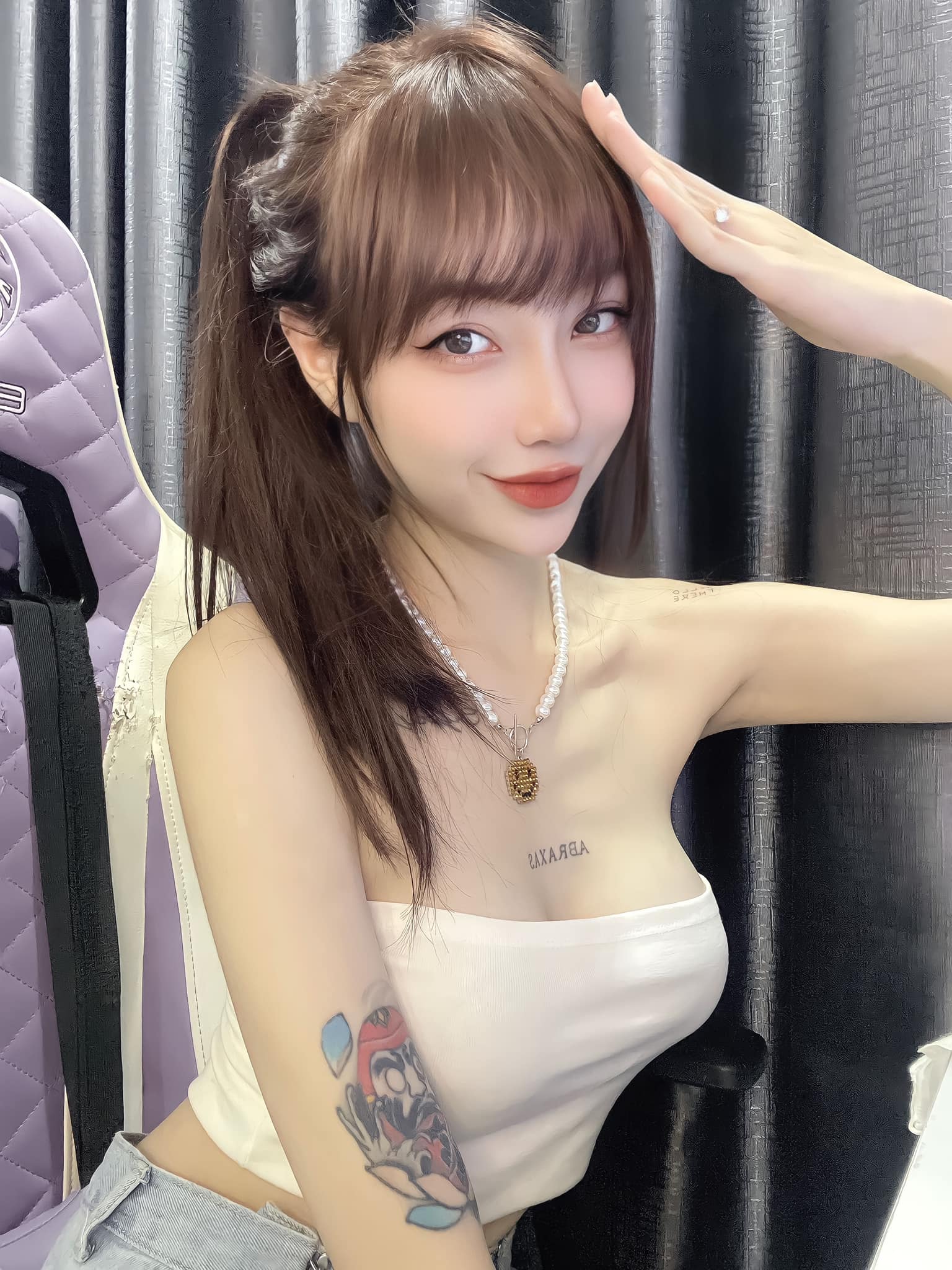 Streamer Cô Chip Returns With Stunning Bikini Photos 10 Cô Chip posing for a photo