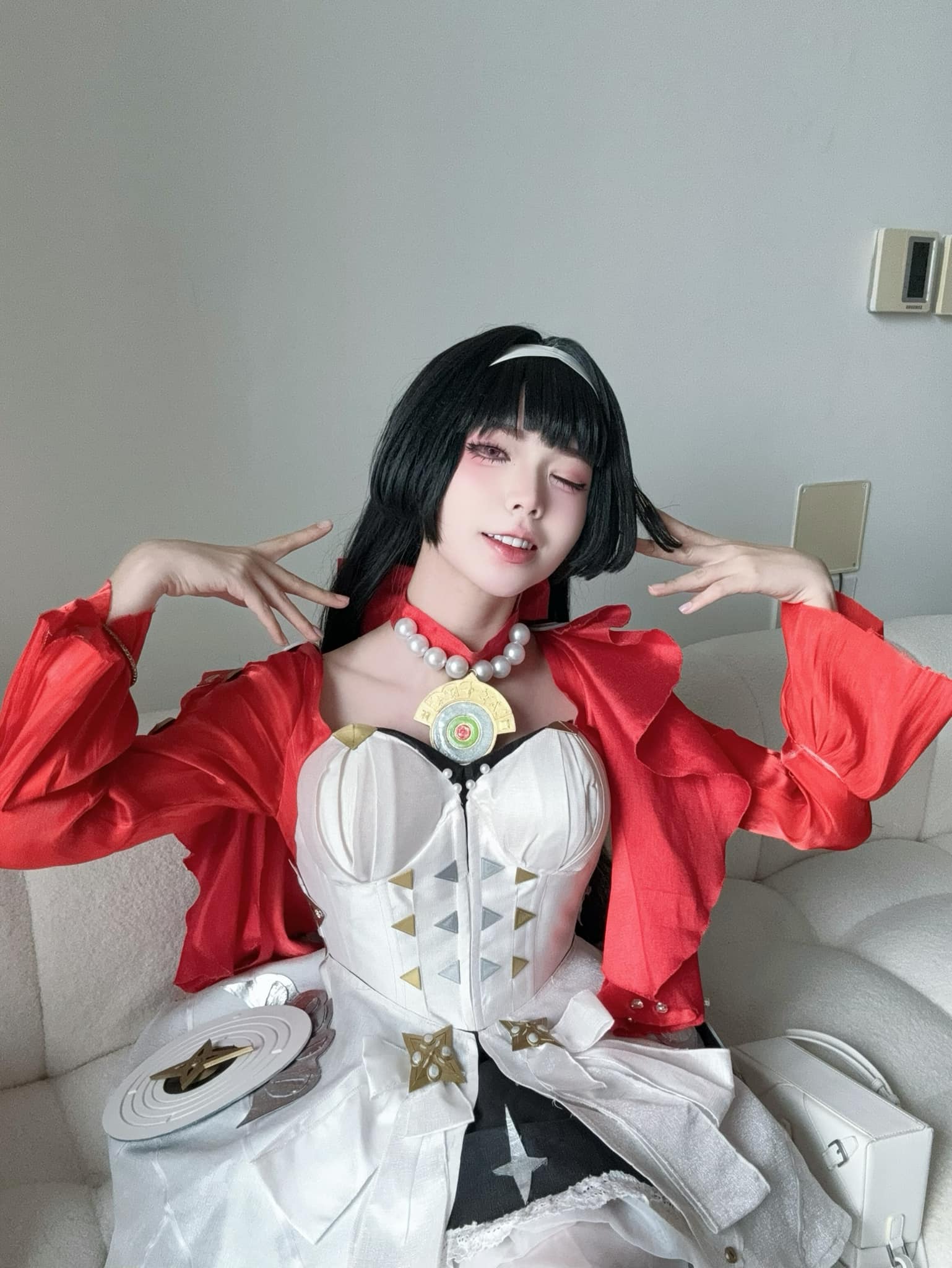 Remind’s Quirky Jokes Meet Sexy Cosplay Rival 2 Remind cosplay transformation