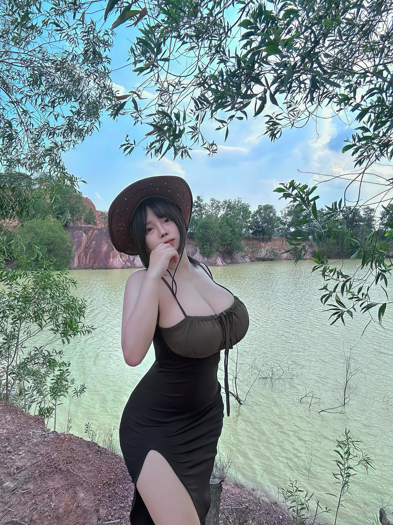 Gamer Pi Tiên Turns Up the Heat as a Sexy Cowboy 9 5267924001834152163830875457892505727268831n 1754379542868904167680 1754382049021 175438204912666844787