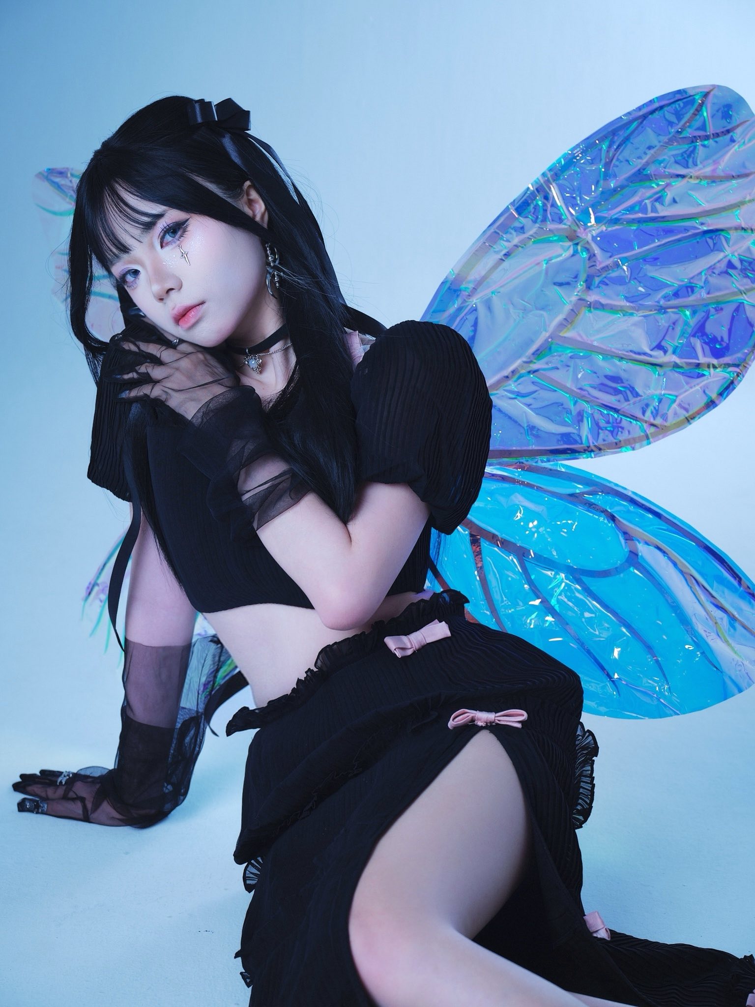 Remind’s Quirky Jokes Meet Sexy Cosplay Rival 5 Remind cosplay transformation