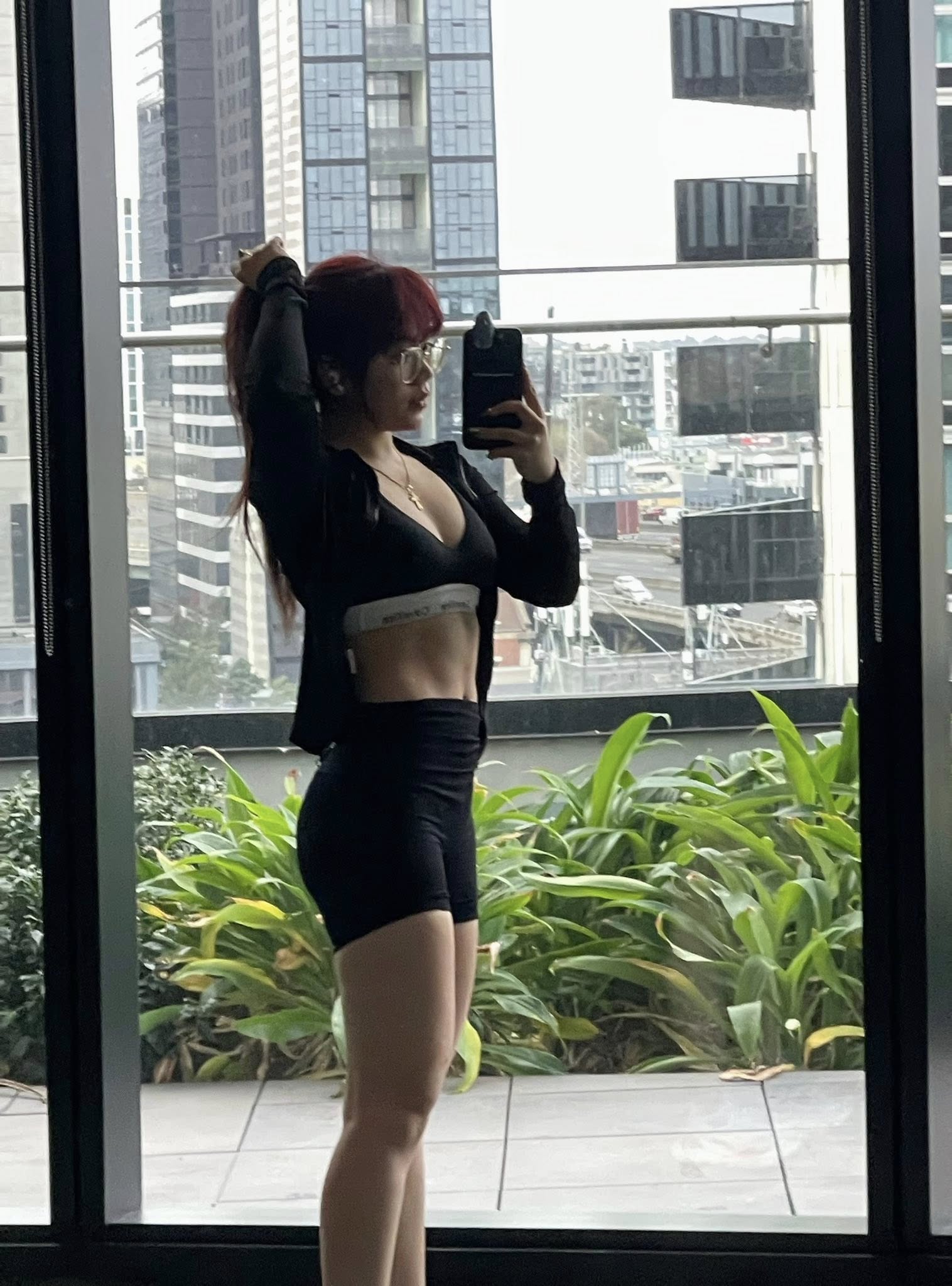 Bảo Hân Helia Stuns Fans with Gym Pics and Confidence 3 528072839242699180726984421002855445701977208n 17544665685951347442598 1754467910553 17544679107561407116873