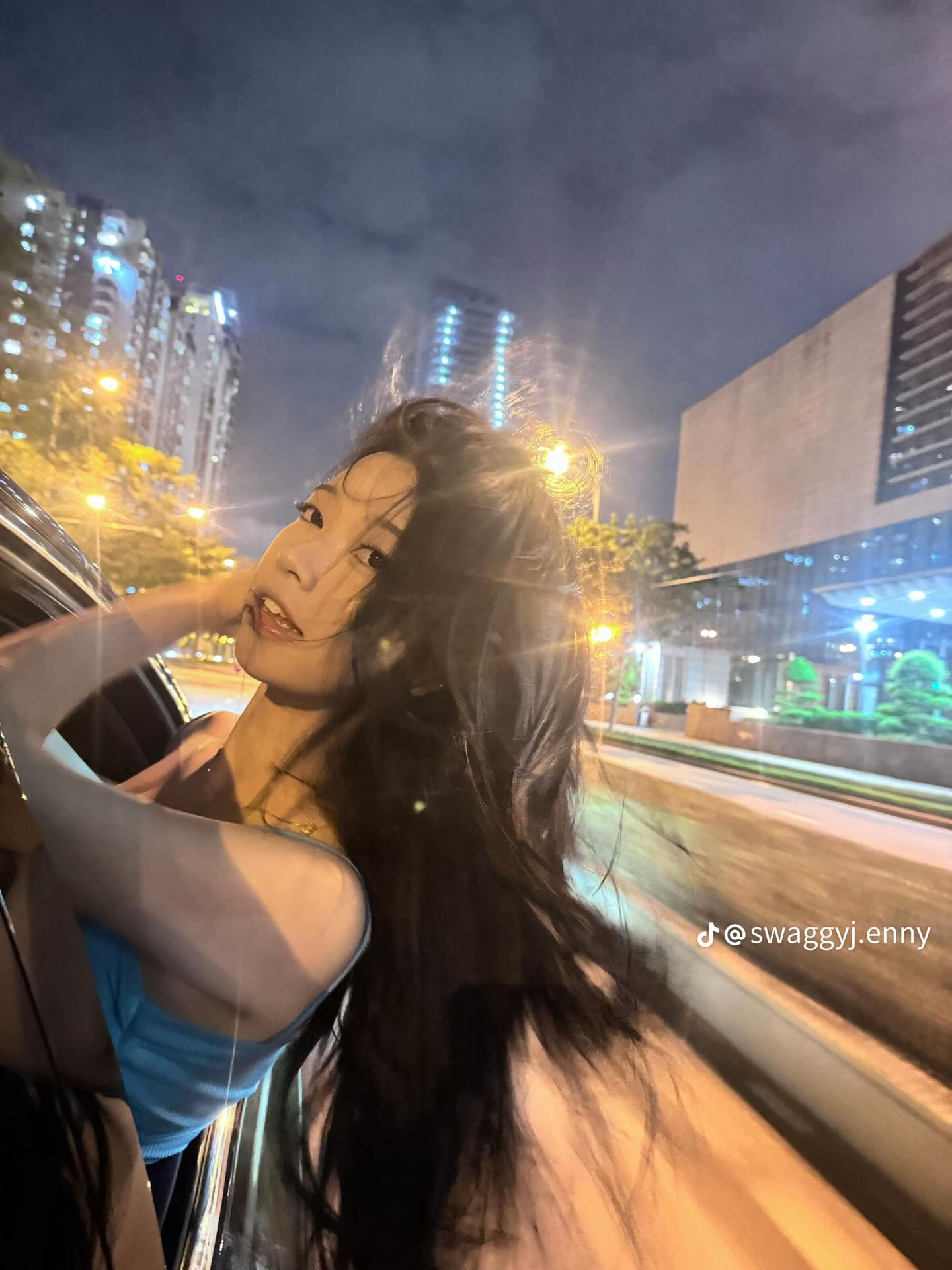 TikToker Faces Backlash for Dangerous Car Window Stunt 3 537054734178662860374369016604082088155388300n 1755919825957570654321 1755935543682 175593554425911607439