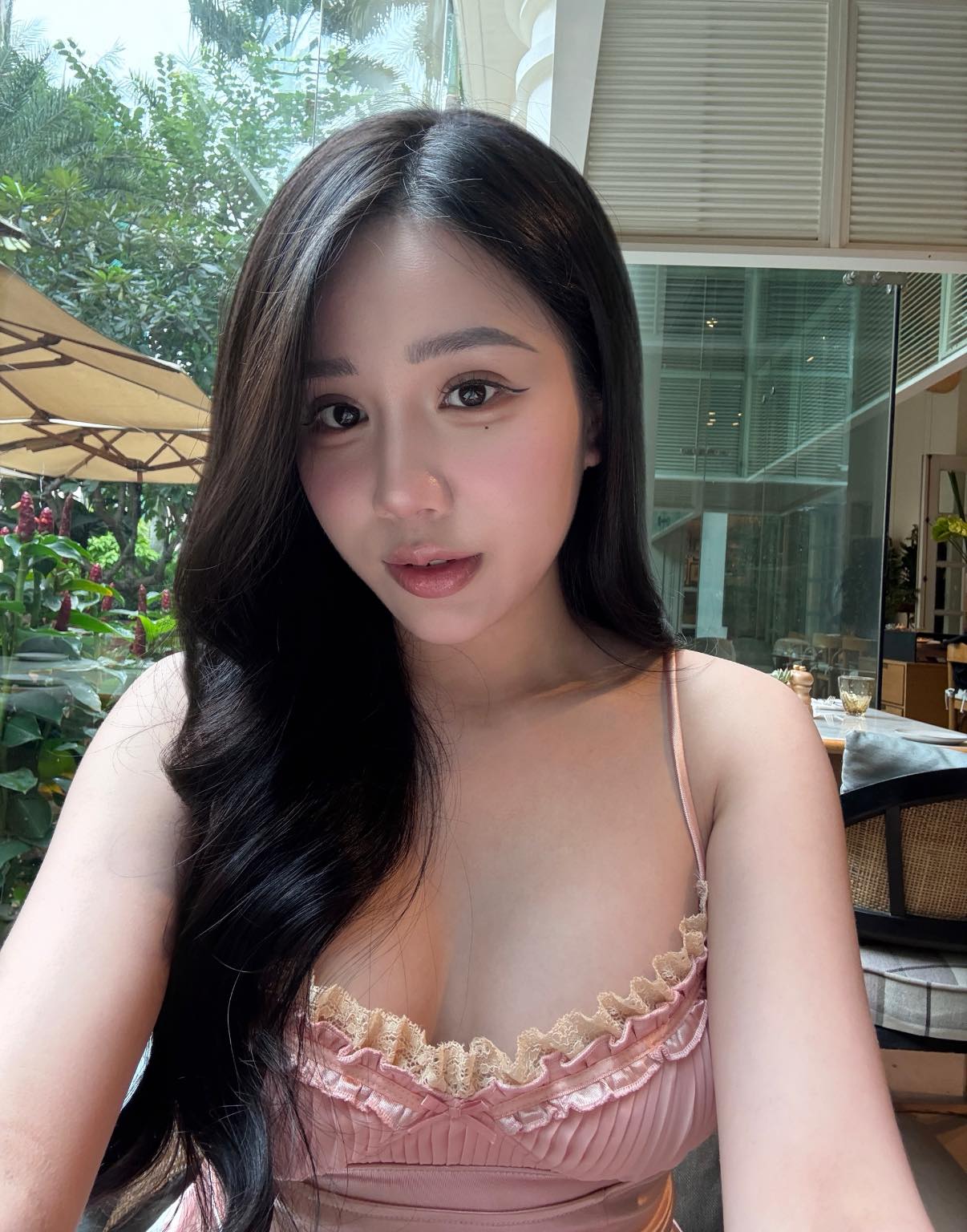 Streamer Yogurt’s Dream Life: Stunning Looks and Luxe Lifestyle 8 53918620719737442801273865036034310093653829n 1756199641063859139885 1756262127064 17562621272771867743177