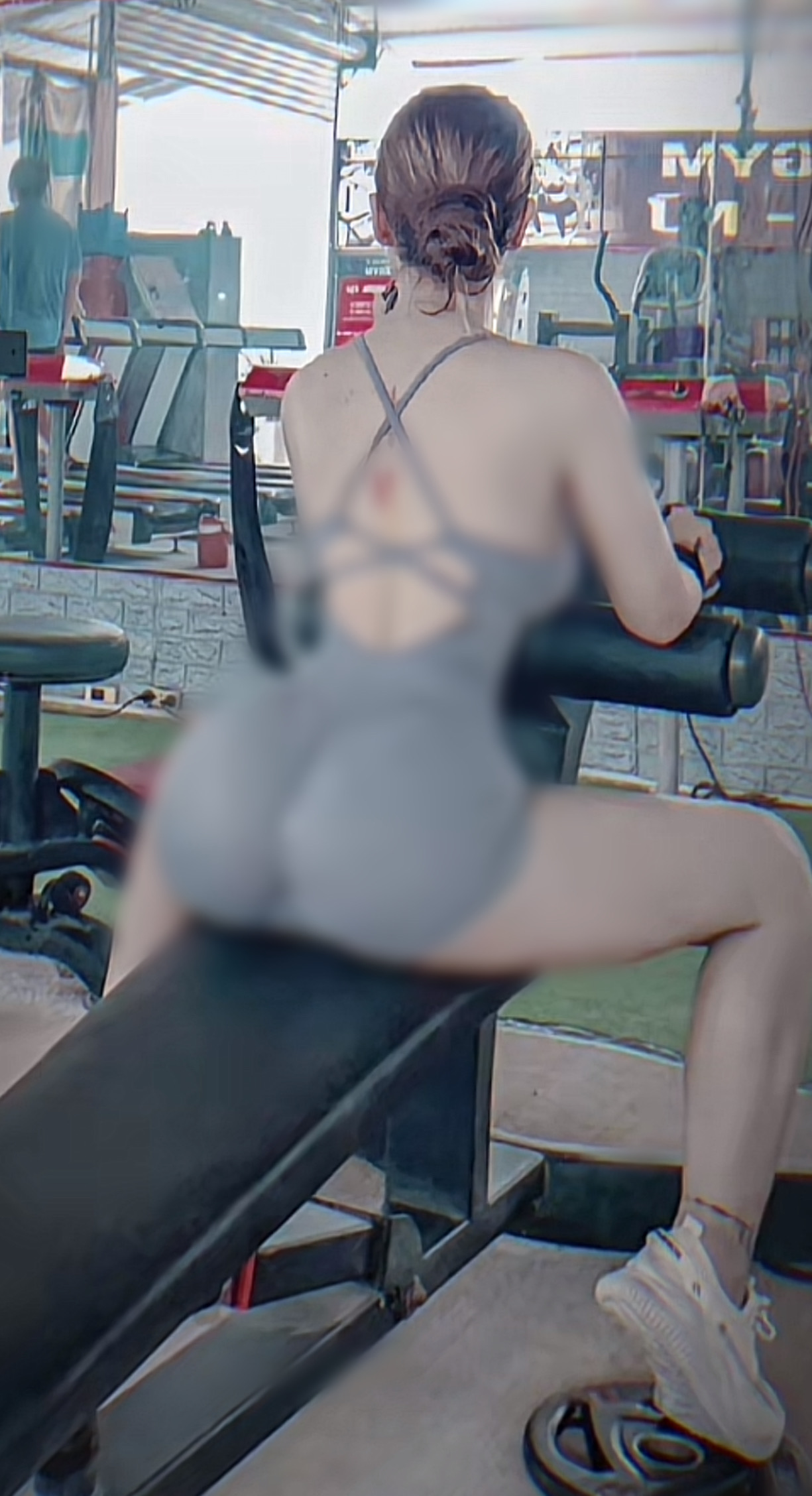 Coffee Seller Shuts Down Critics, Shows Off Gym-Ready Body 8 anh 8 1755305721594490853735 1755332581402 17553325816051440438085