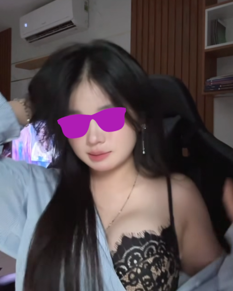 TikToker Sparks Debate After Bold Lingerie Reveal 5 edit screenshot 2025 08 13 101738 17550551572341691864562 1755055905920 1755055906117462862484