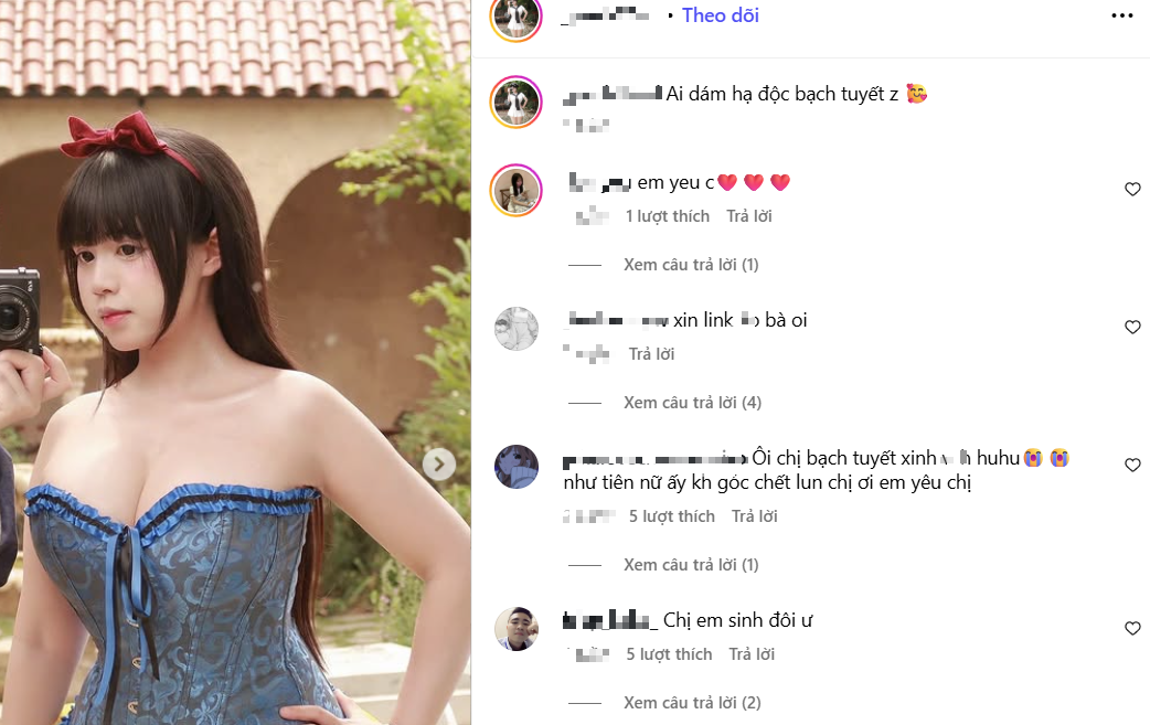 Snow White cosplay by Instagram star