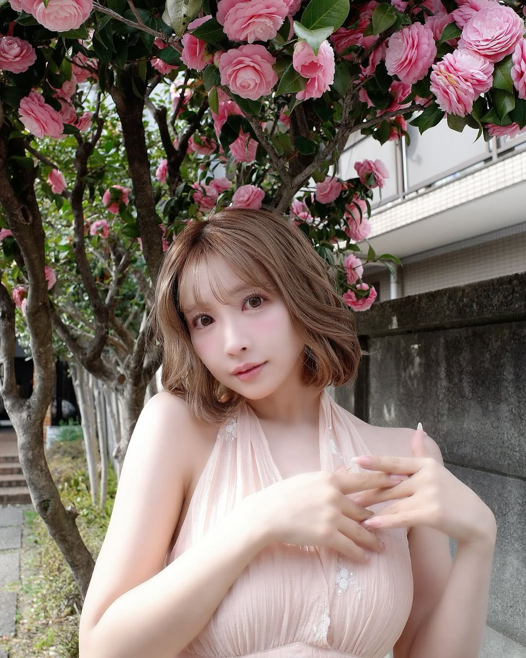 Yua Mikami Claps Back at Wedding Dress Drama 5 photo 1754032077841 17540320781511348292676 1754272718652 1754272718818122628967 1754275197371 17542751975041613032423