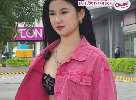 TikToker Nàng Mơ Faces Wardrobe Malfunction, Tries to Cover Up 2 screenshot 2025 07 31 150953 17539513755592128127677 1754020641722 17540206419101500623987
