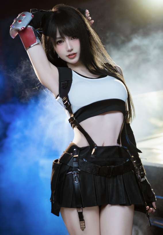 Cosplayer Nails Iconic Tifa Look and Wins Hearts Off-Camera 1 screenshot 2025 08 08 113452 1754627706529722266898 1754639473407 1754639474369243228217