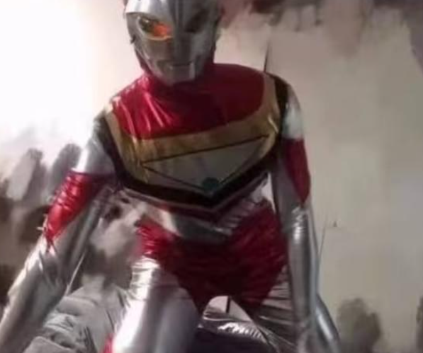 Dating an Ultraman Fan Led to a Hilarious Awkward Moment 2 screenshot 2025 08 15 172253 17552534161051439169787 1755254499124 17552544993361424654554