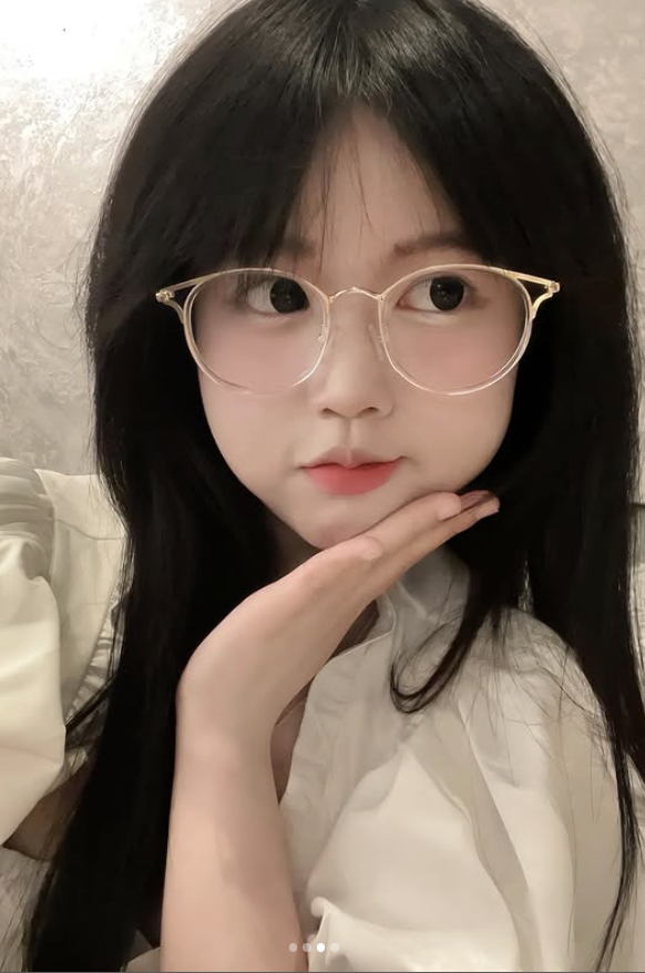 Snow White cosplay final look
