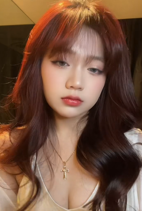 Bảo Hân Helia’s Stunning 15-Second Video Captivates Fans 4 screenshot 2025 08 29 104206 1756438973136119903635 1756441019311 17564410196321327199253