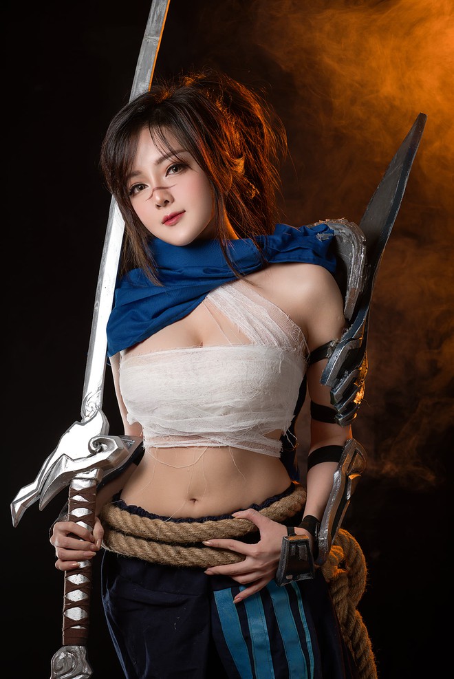 Yasuo Cosplayer Stuns Fans as Sexy Plumber 1 13011475535881836812353682439169452083270606o 1607739518769245608723 1756954062063 1756954062611897832685 1756960611281 17569606114671718373024