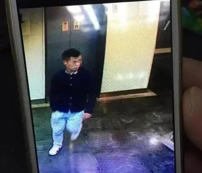 Fan’s Horrific Attack on Streamer Sparks Outrage in China 2 3193be42bd8edfbb63583bf65e915656 175885877415879313376 1758861745505 1758861747755738584577