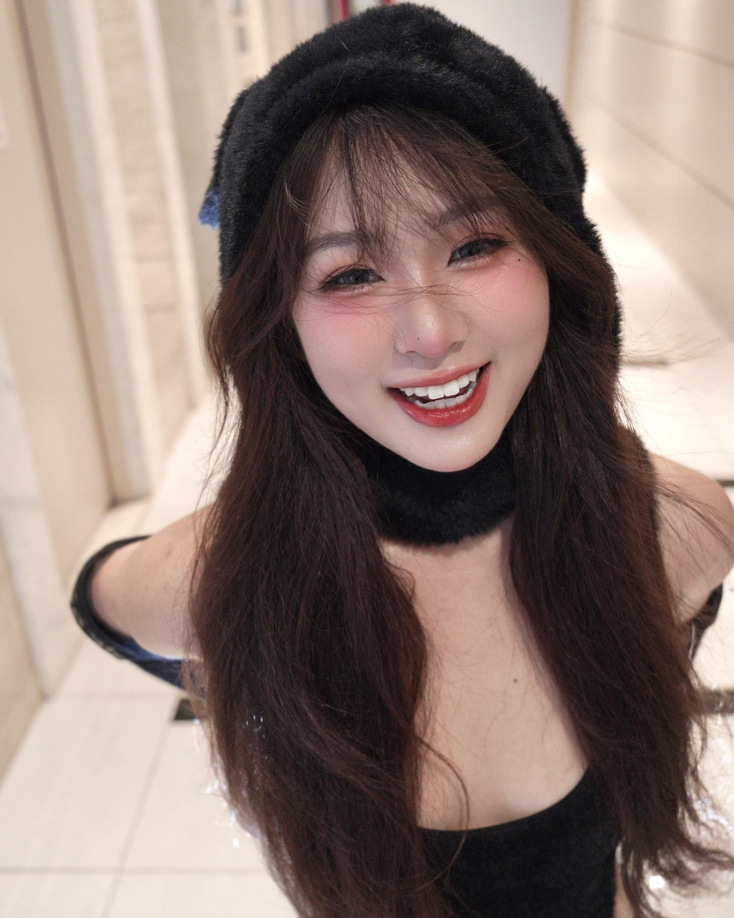 Pickleball Star Ms.Kim Faces Drama, Reveals Supportive Partner 4 Ms.Kim in chic street style outfit