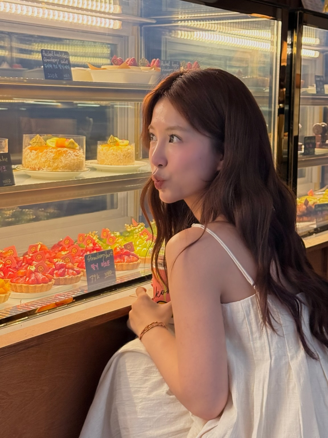 Mẫn Tiên Stuns Fans with Hot Bikini Photos After Motherhood 3 Mẫn Tiên bikini photo