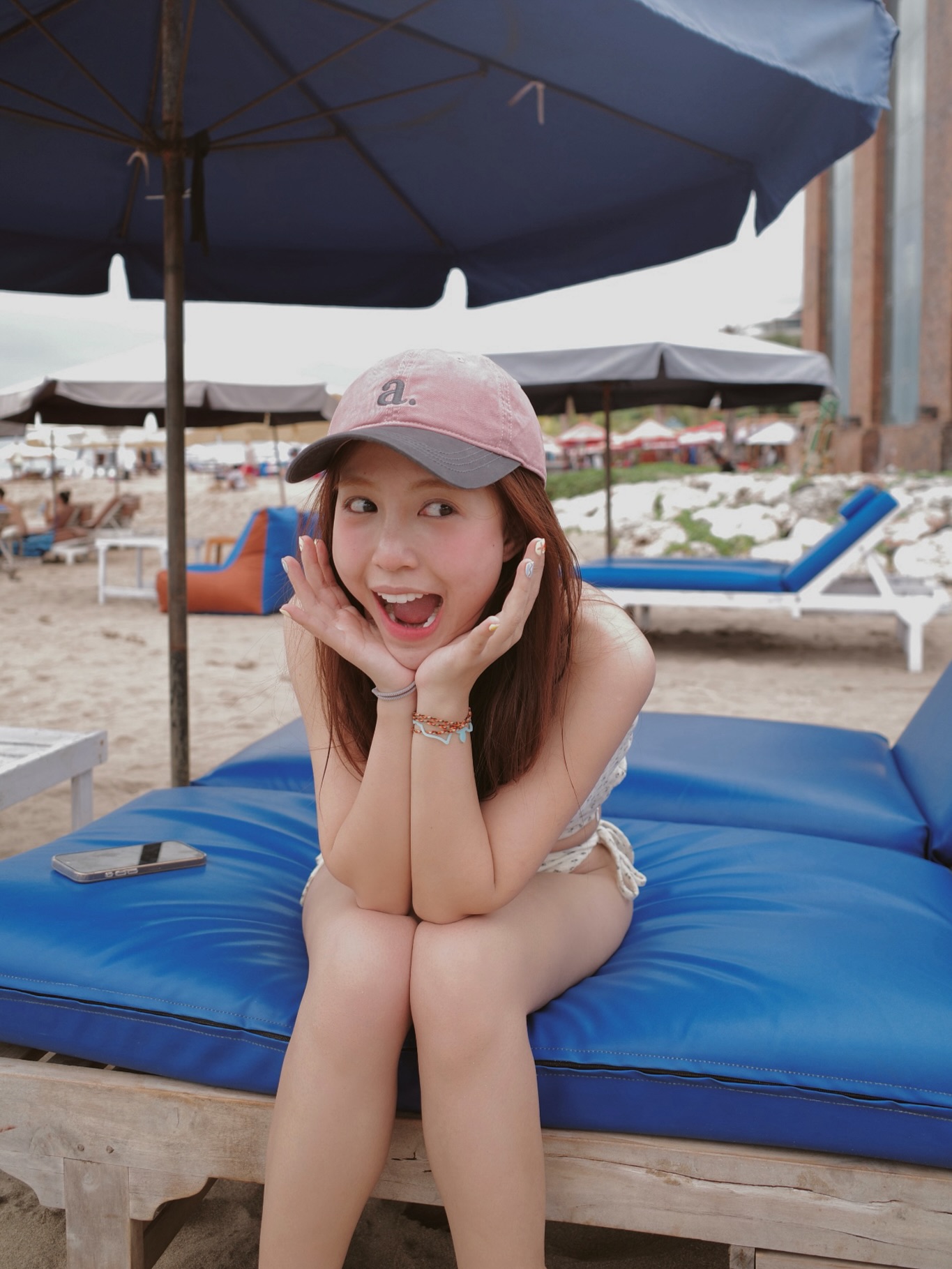 Mẫn Tiên Stuns Fans with Hot Bikini Photos After Motherhood 6 Mẫn Tiên bikini photo