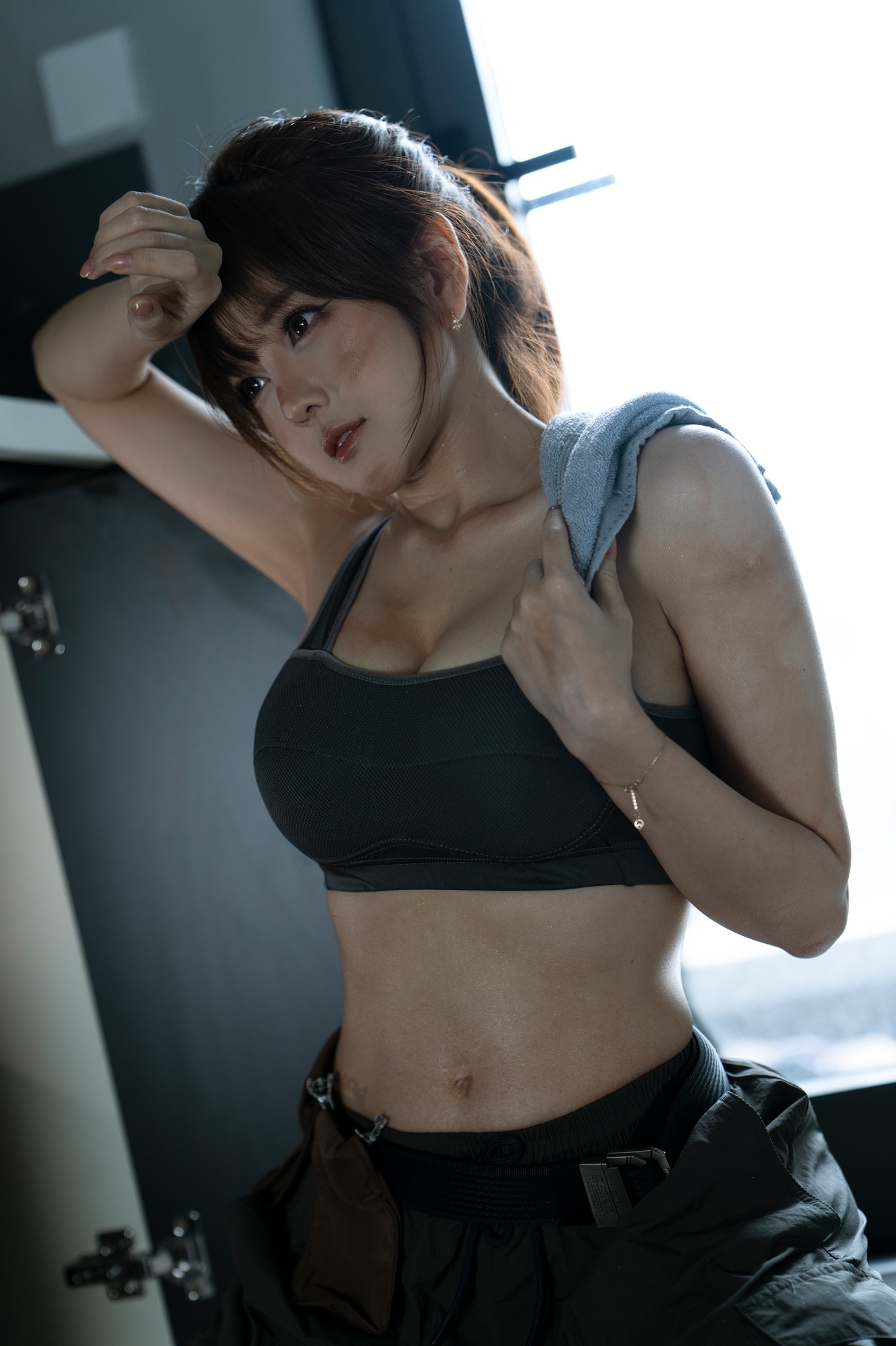 Yasuo Cosplayer Stuns Fans as Sexy Plumber 8 542108509244533601009577551585434493578721871n 1756954187276524694370 1756960622348 17569606225721338799161