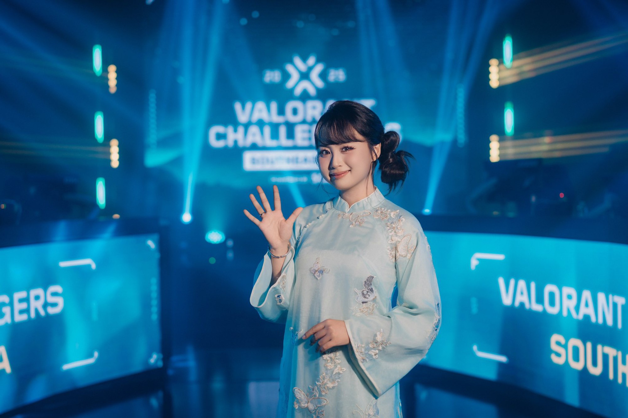 Esports Star Minh Nghi Makes a Stunning Comeback After a Year Off 6 Minh Nghi esports event