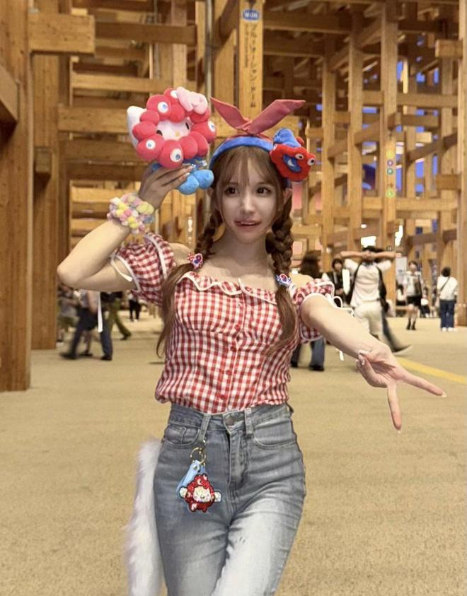 She Underwent 100 Surgeries to Become a 'Super Beauty' 2 Airi's transformation journey