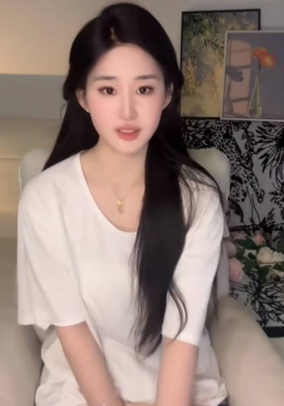 Streamer Gains Fame for Looking Just Like Liu Yifei 3 Liu Yipin livestream screenshot