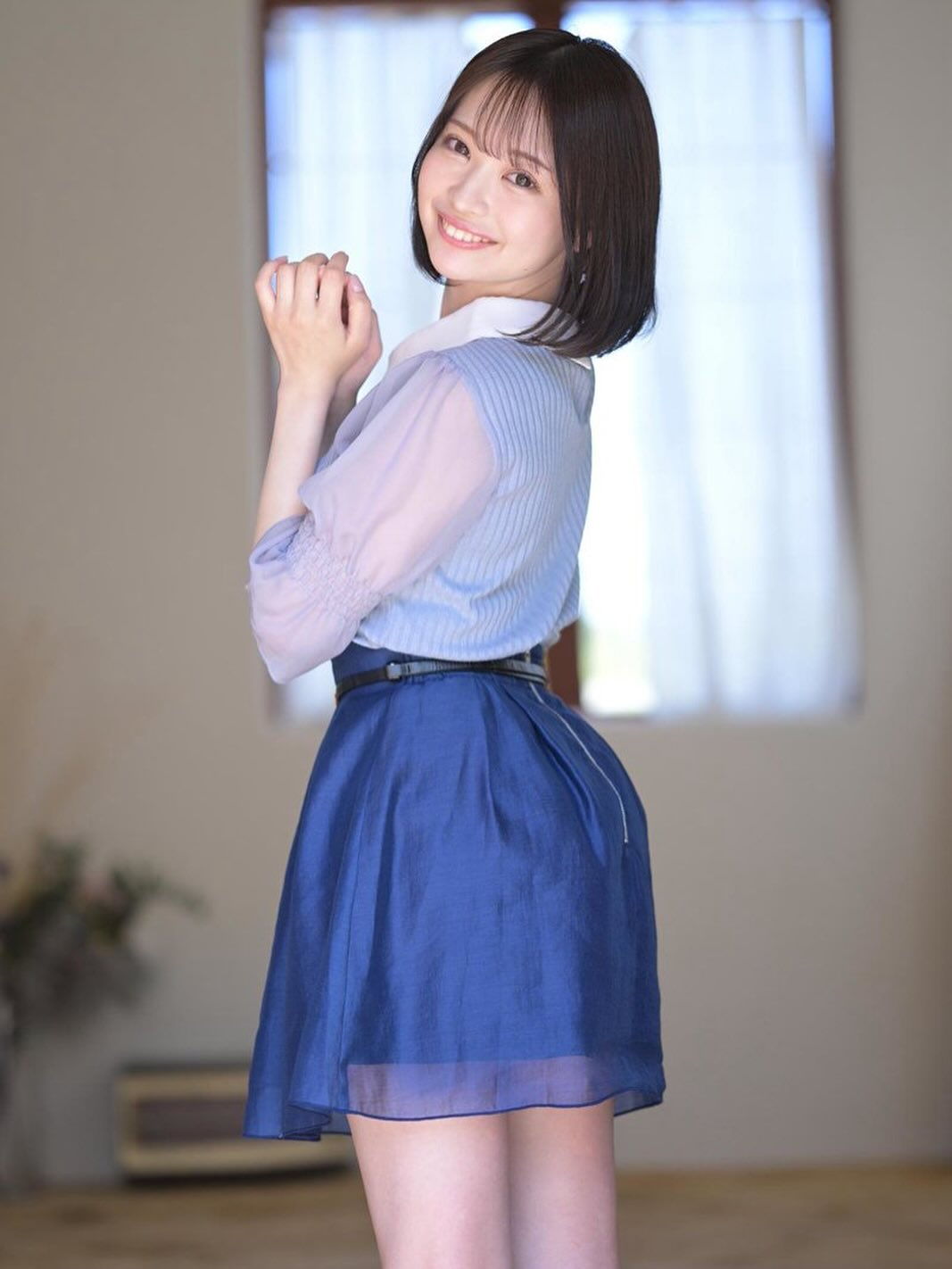 Horikita Moa smiling brightly