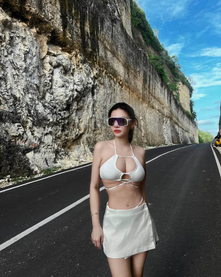 Yunicee.T33 at a luxury event