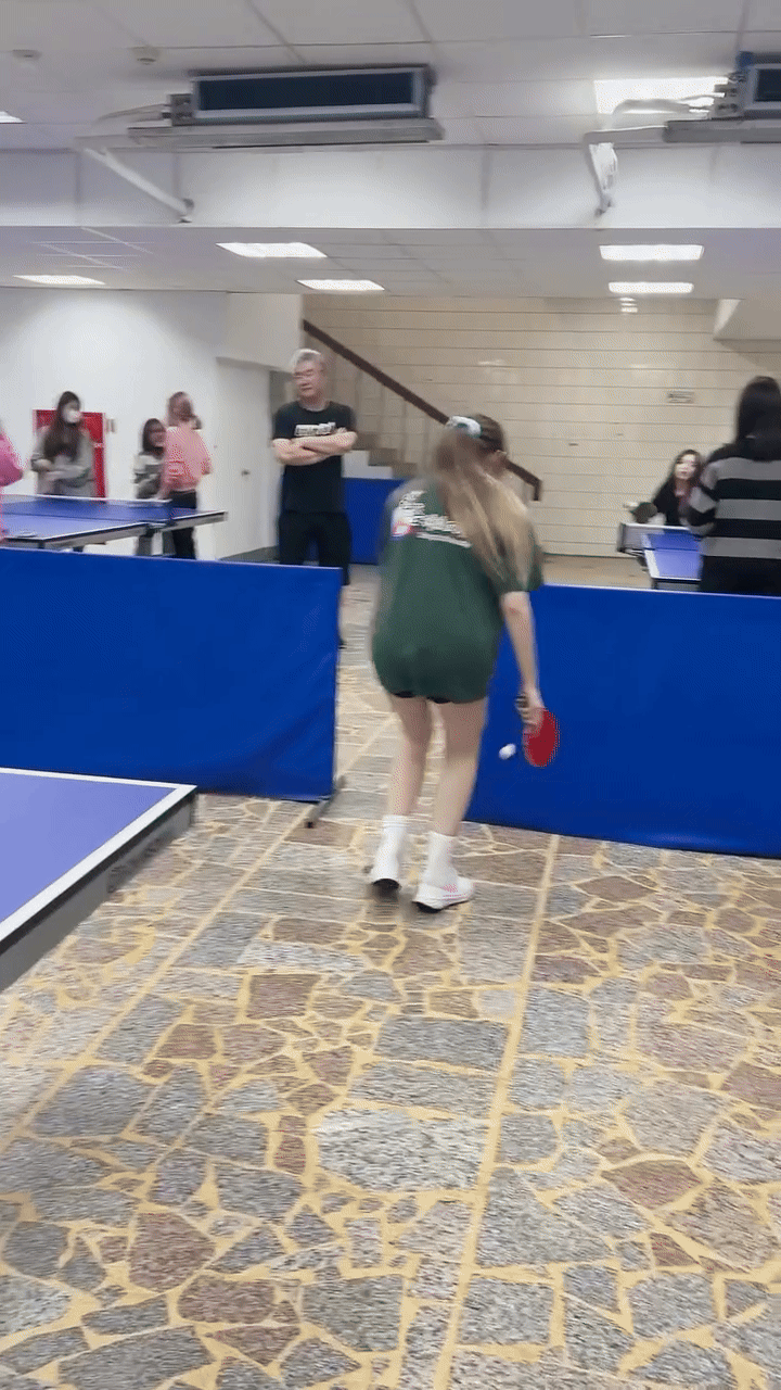 Shu Shu ping pong action gif