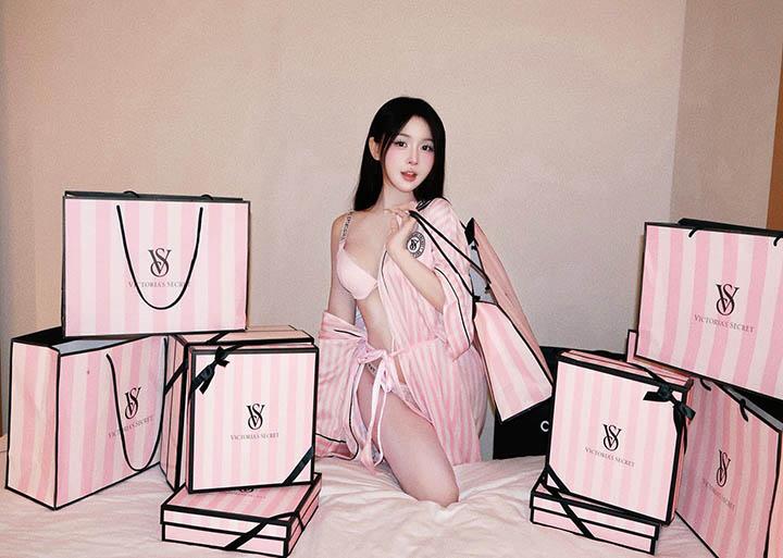 Nguyen Quynh Anh in a soft pastel outfit