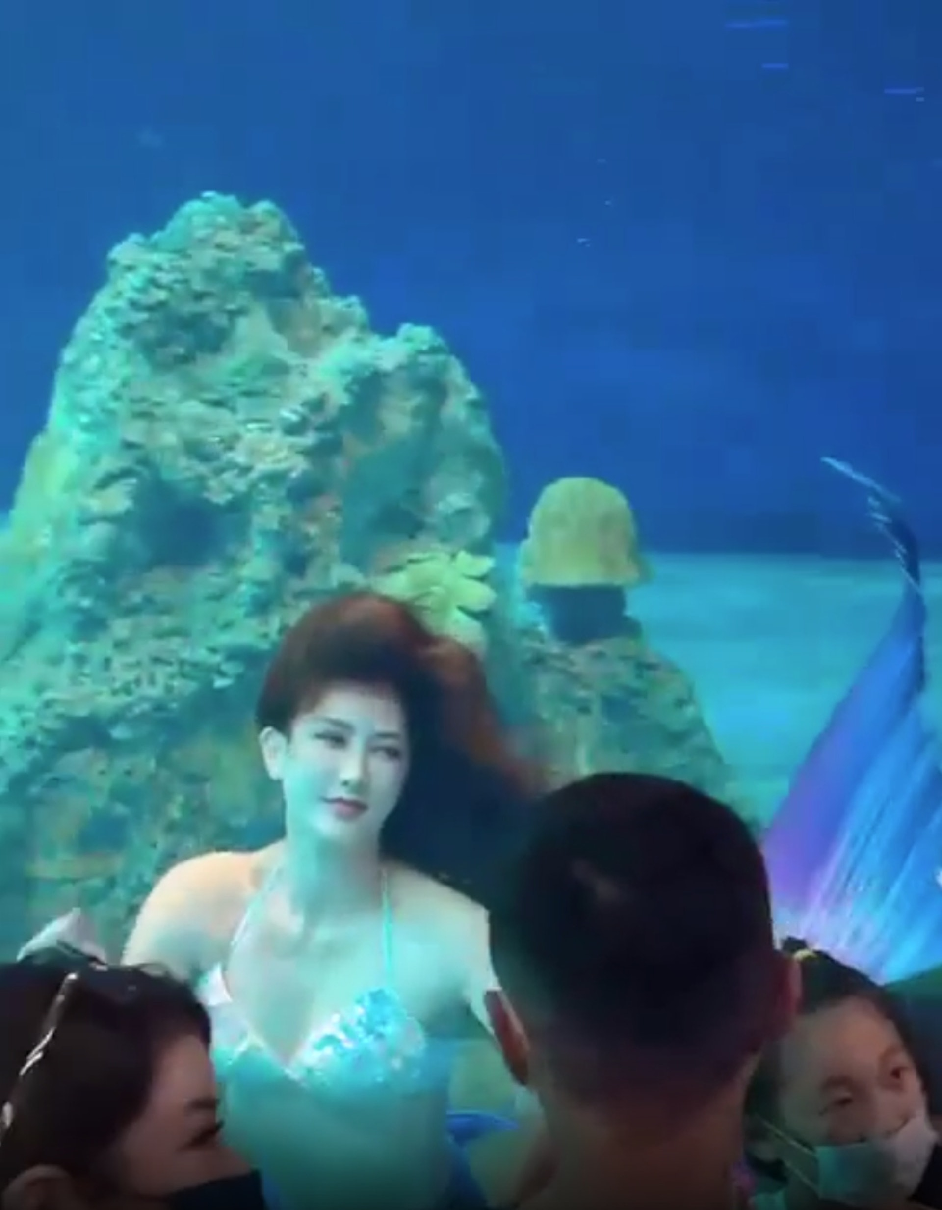 Luo Xiaoxi real-life photo 2