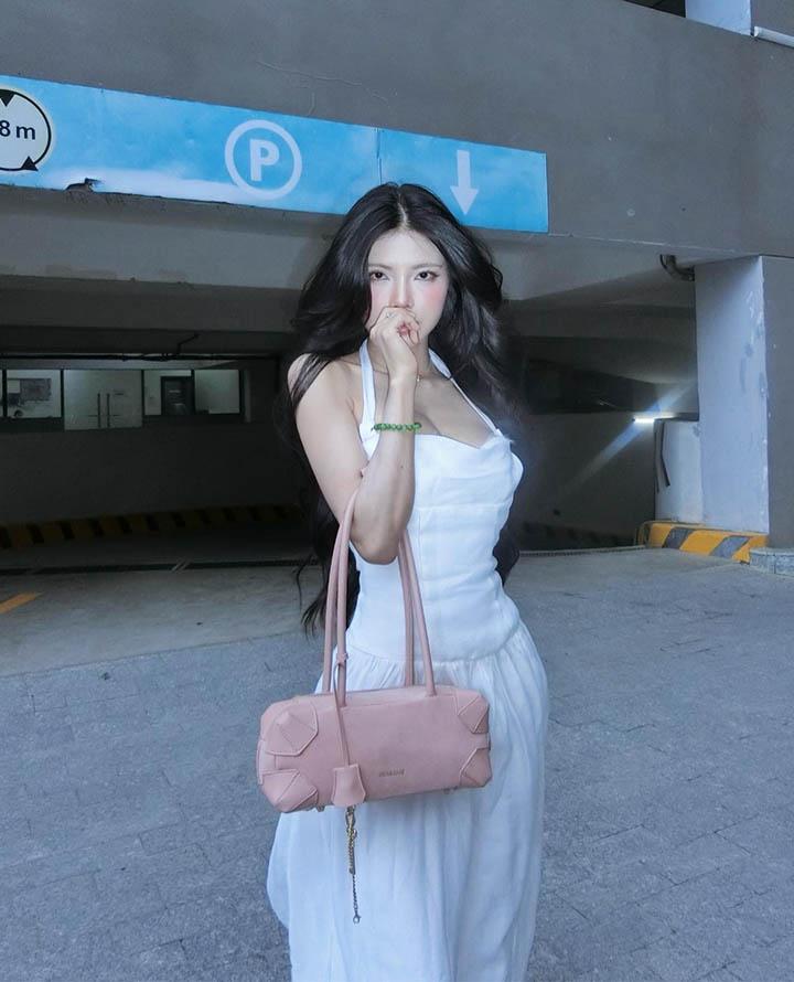 Mai Dora Shares Stunning Photos with a Fan-Favorite Name 6 Mai Dora channeling the character Liễu Như Yên