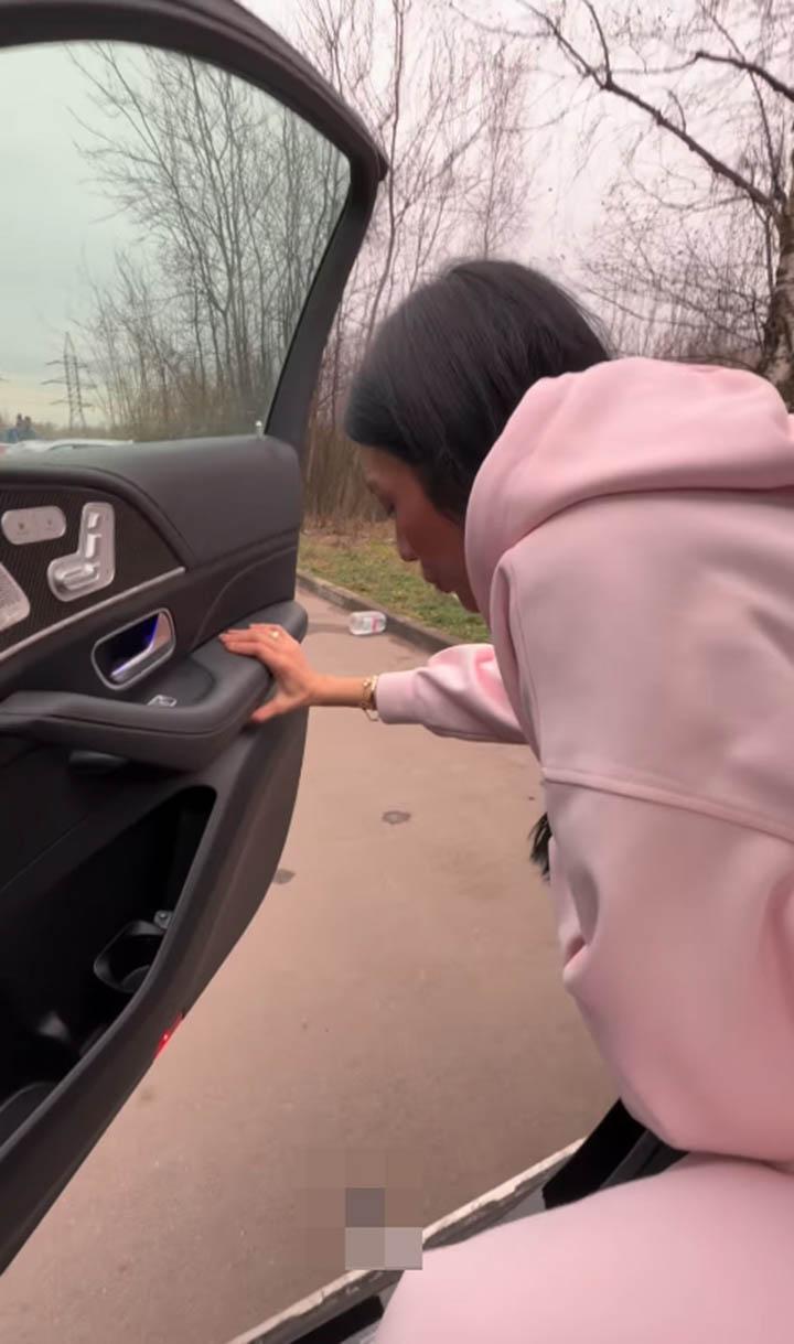Miu Leem in luxury car video