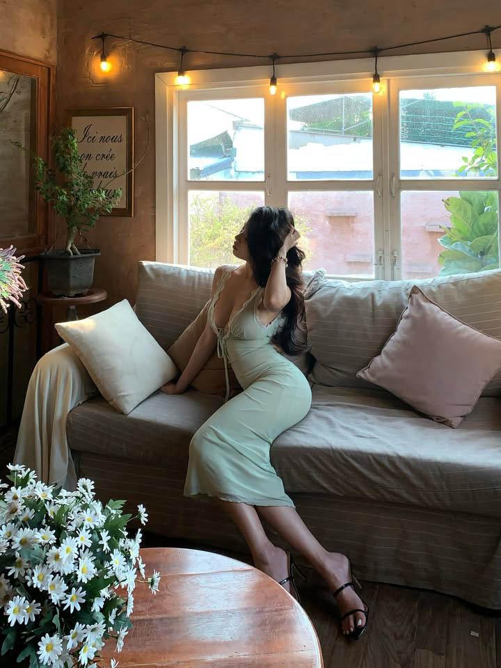 Diệp Phương Linh in a mint green dress