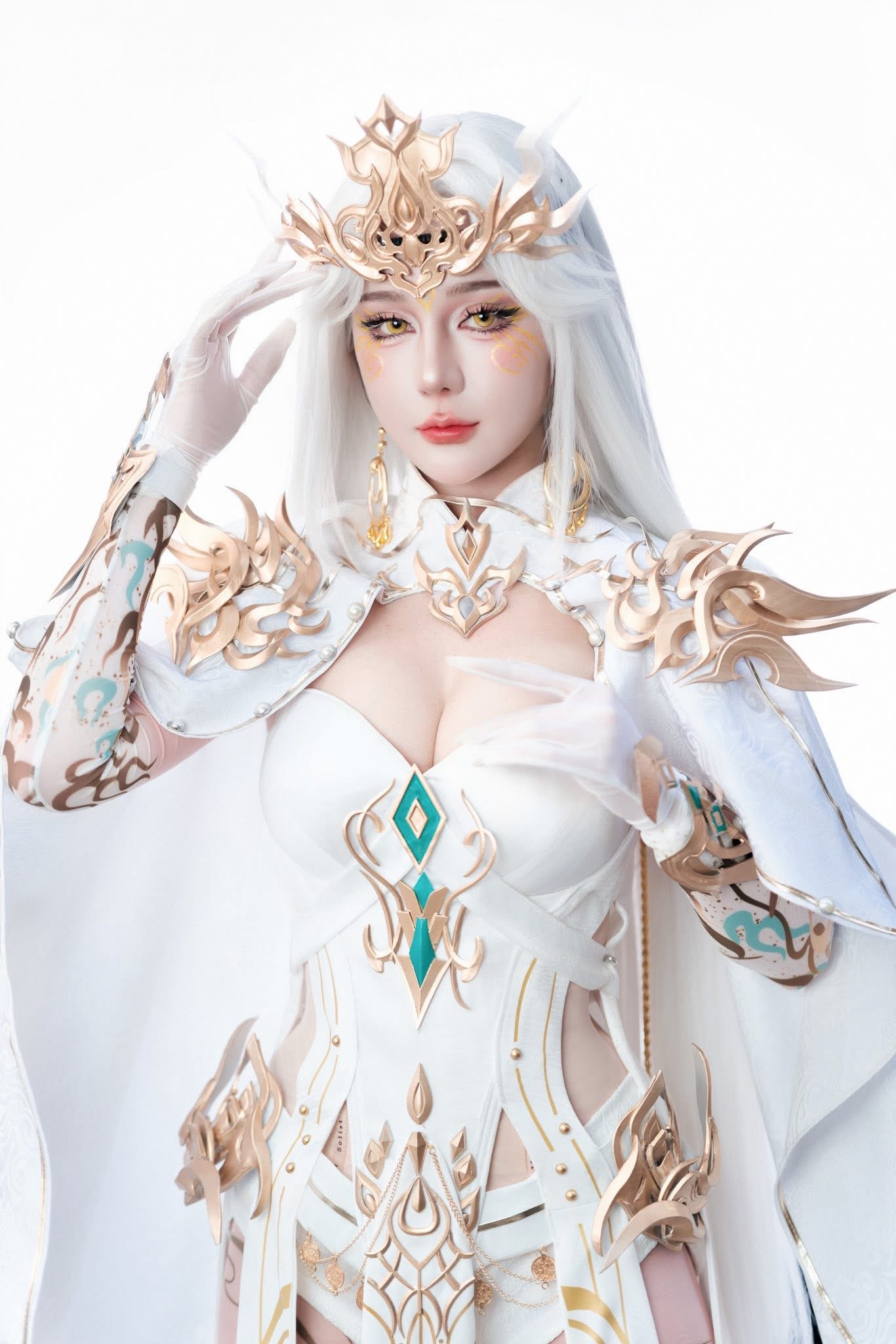 Cosplayer Thiên Thy Wows Fans with Stunning Tru Tiên Look 1 Thiên Thy in Tru Tiên cosplay